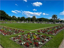 17-Luxemborg Gardens